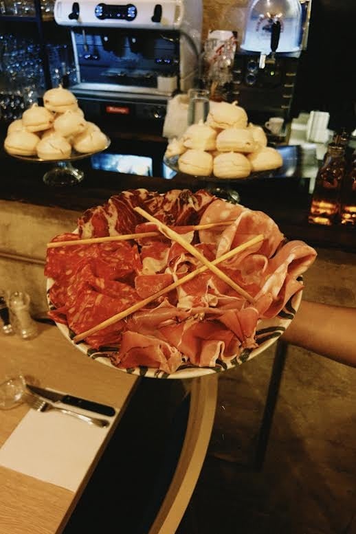 Planche de charcuteries et fromages italiens